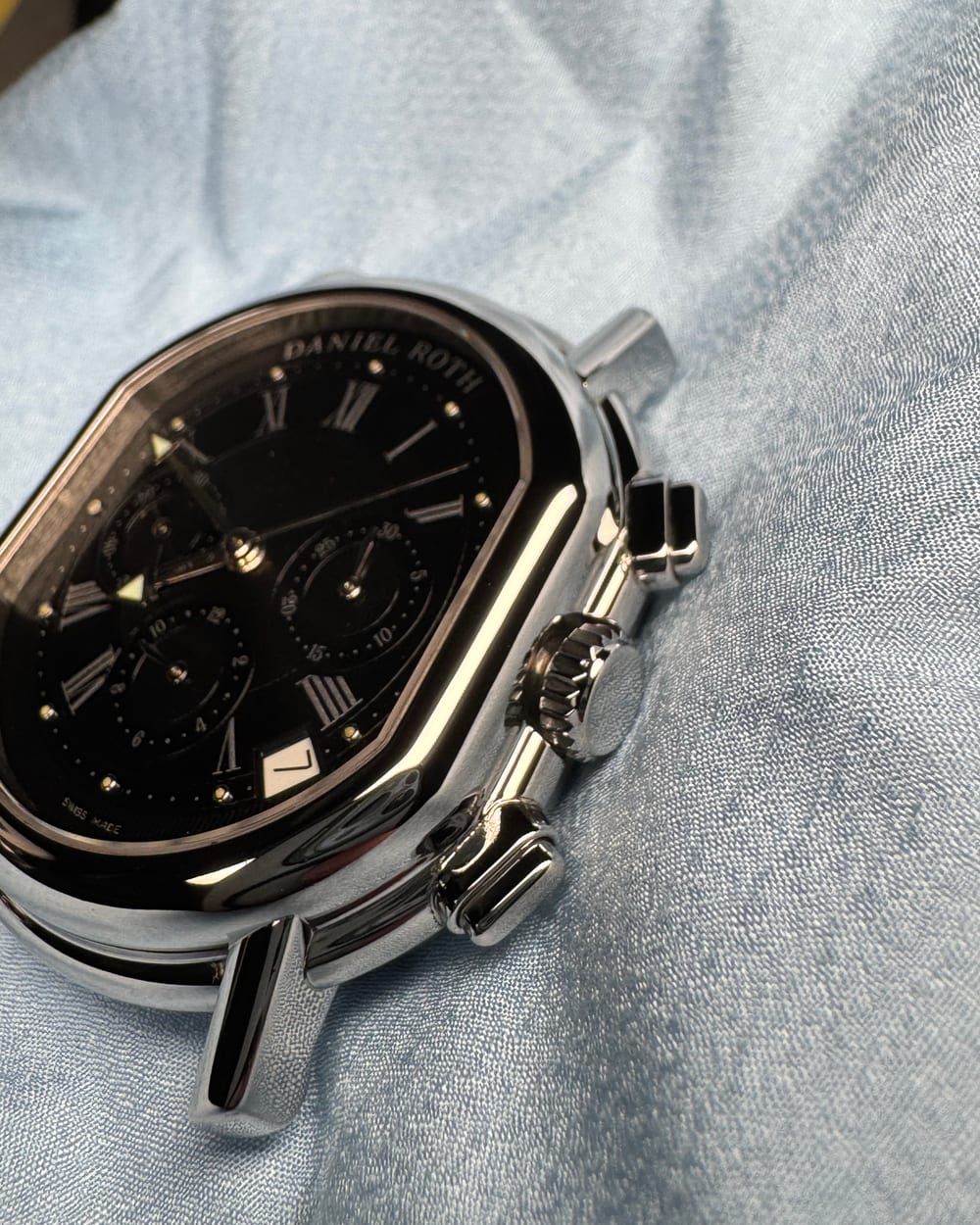 Daniel Roth Chronographe restaurée à l'atelier — Brillance profonde retrouvée, lignes nettes, la pièce retrouve tout son caractère.